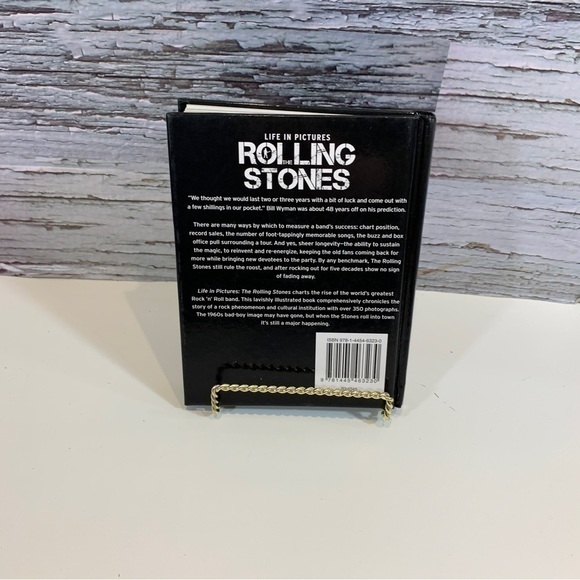 ROLLING Stones Life in pictures 7’ mini book - Picture 2 of 4